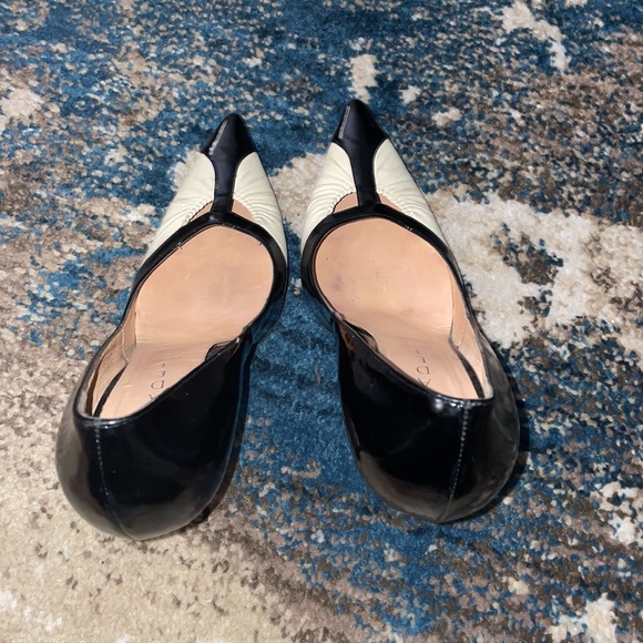 Casadei high heels size 8.5 black and white. - Picture 2 of 4